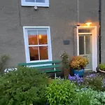 Дом отдыха The Stopping Point Stylish Coastal Retreat Near Cartmel & District Flookburgh