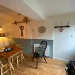 The Stopping Point Stylish Coastal Retreat Near Cartmel & District *