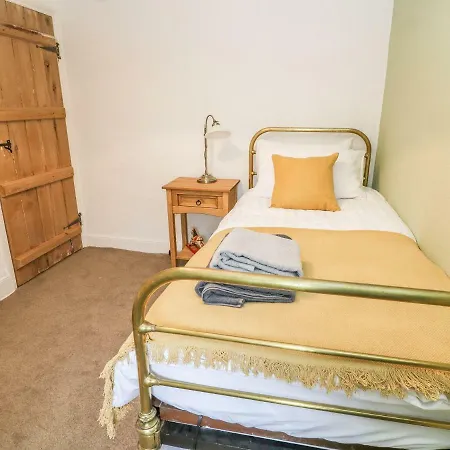 Dom wakacyjny The Stopping Point Stylish Coastal Retreat Near Cartmel & District